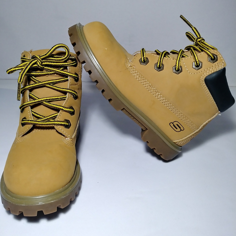 Skechers kids boots!!! Size 12!!